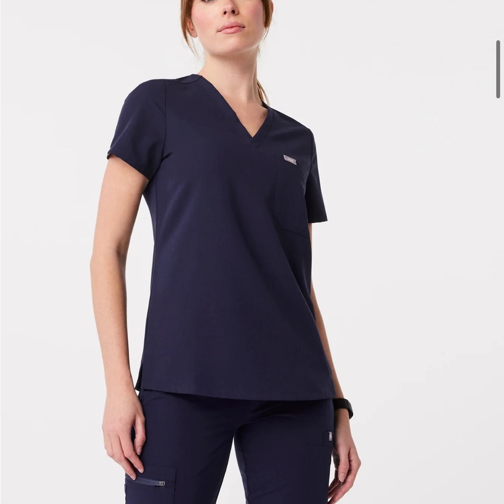 Figs Navy Catarina One-Pocket Scrub Top